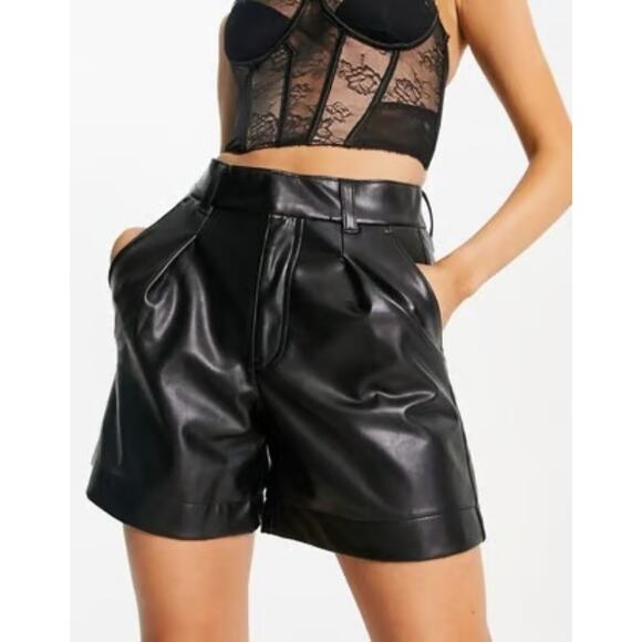 Abercrombie and Fitch Black Vegan Leather High Rise Tailored Shorts Pleated XS - Picture 1 of 8
